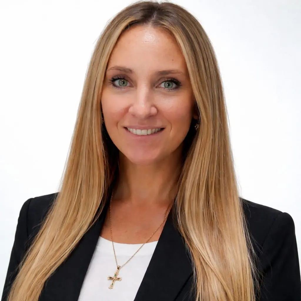 Retrato de la Dra. María Cecilia Fanesi, especialista en concursos, quiebras y familia en Mendoza.